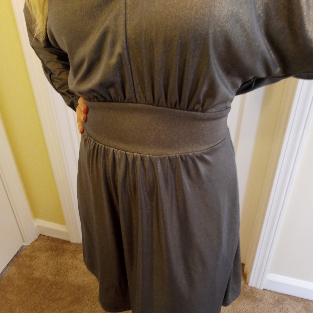 Guess dark gold dress - Picture 7 of 7